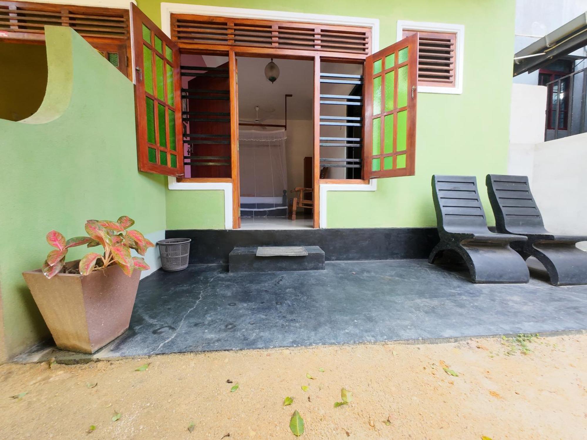 The Citadel Guest House Hikkaduwa Exterior foto